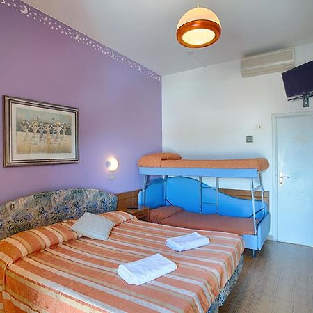 Hotel Meritime Белларія-Іджеа-Марина Екстер'єр фото